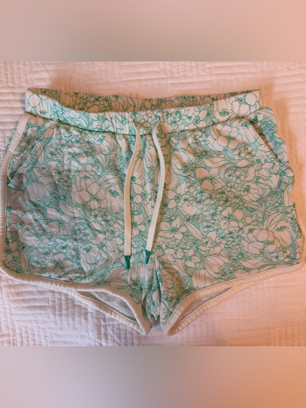 Vineyard Vines Girls White & Mint Floral Drawstring Shorts